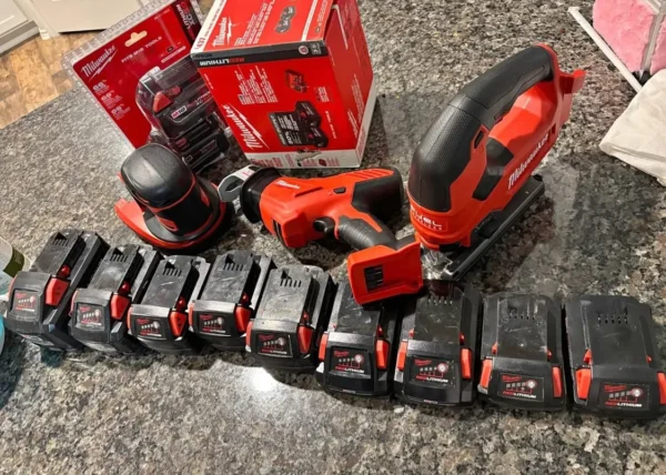 Milwaukee M18 6Ah and 5Ah Batteries – Brand New with Charger and Bundles – Meldverse